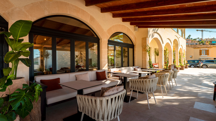 SISTEMAS EXTRUAL PUROBEACH RESORT principal